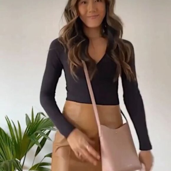 ANTHROPOLOGIE Women's Blush Samara Bucket Shoulder Bag Crossbody Size M 1234 - Picture 1 of 14